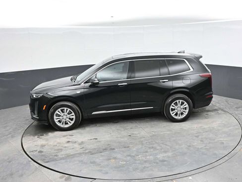Used 2024 Cadillac XT6 Luxury w/ LPO, Floor Liner Package AWD/4WD image 39