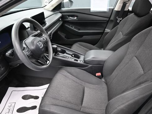 Used 2025 Honda Accord SE image 24