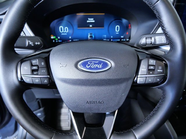 Certified 2025 Ford Escape Platinum AWD/4WD image 24