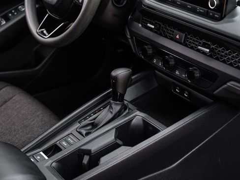 Used 2024 Honda Accord EX image 23
