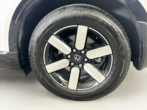 Used 2025 Honda Prologue Touring image 11