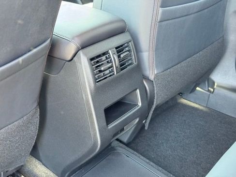 New 2025 Mitsubishi Outlander 4WD Plug-In Hybrid image 13