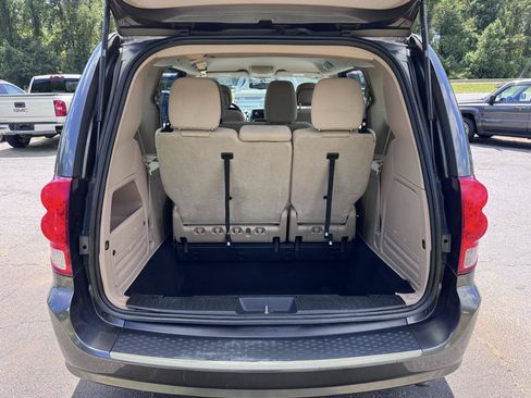 Used 2015 Dodge Grand Caravan American Value Package w/ UConnect Hands-Free Group FWD image 20