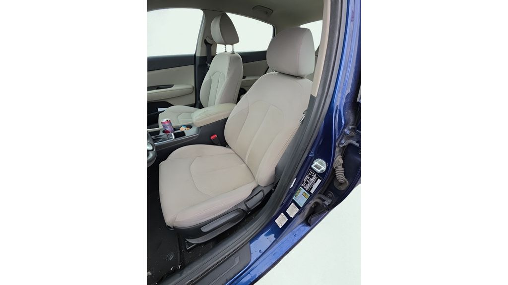 Used 2016 Kia Optima LX FWD image 11