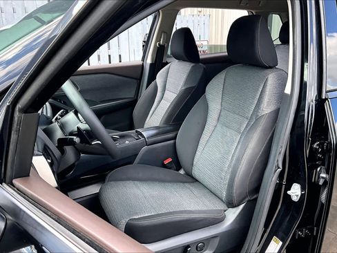 Used 2021 Nissan Rogue SV image 8