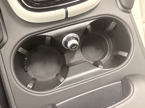 New 2025 Porsche Cayenne image 32