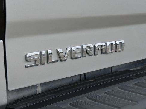 Used 2018 Chevrolet Silverado 1500 LT w/ All Star Edition RWD image 20