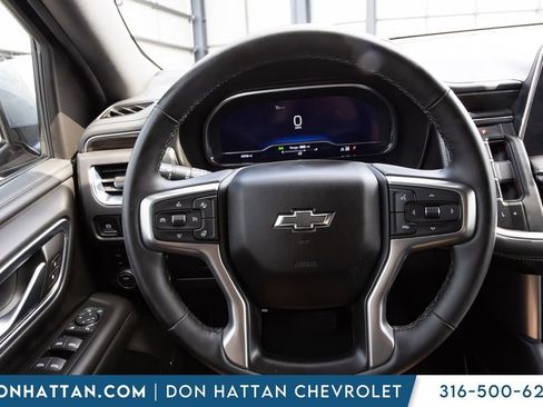 Used 2024 Chevrolet Tahoe Z71 w/ Luxury Package AWD/4WD image 5