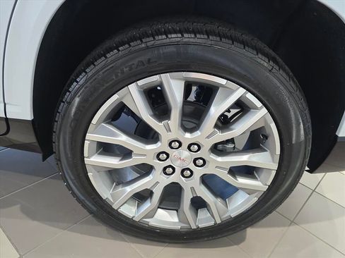 New 2026 GMC Acadia Denali w/ Super Cruise Package image 7