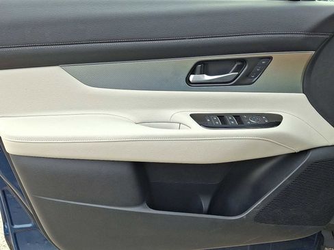 Used 2025 Nissan Murano SL w/ Cargo Package image 29