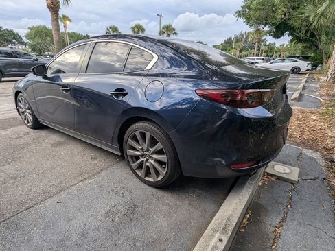 Used 2021 MAZDA MAZDA3 s FWD image 4
