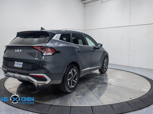 Used 2024 Kia Sportage LX image 7