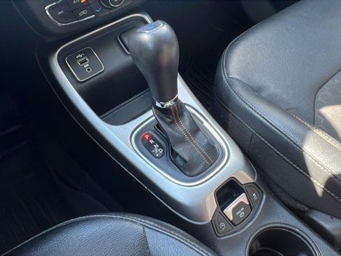 Used 2020 Jeep Compass Latitude image 14