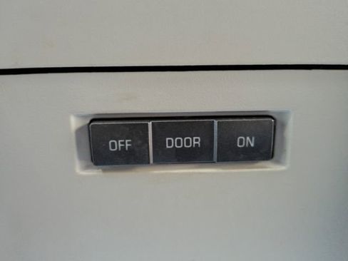 Used 2015 GMC Sierra 1500 SLT image 45