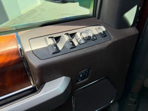 Used 2017 Ford F350 King Ranch w/ FX4 Off-Road Package AWD/4WD image 44