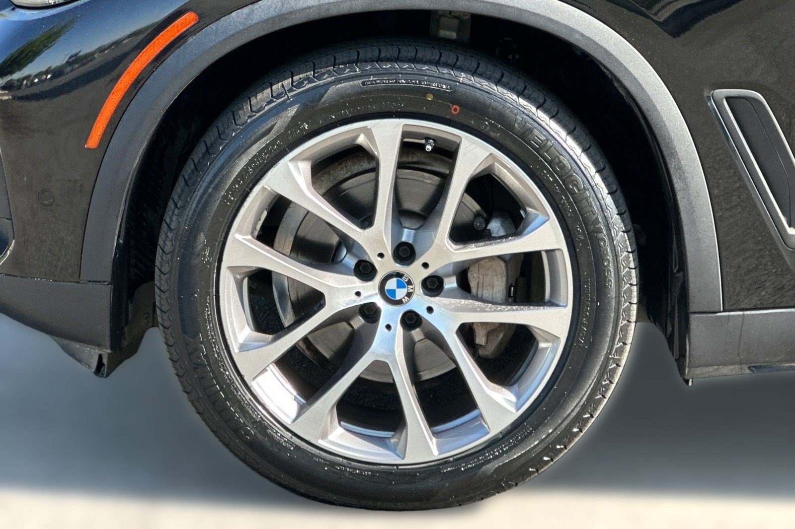 Used 2019 BMW X5 xDrive40i w/ Convenience Package AWD/4WD image 12