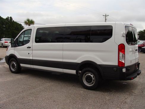 Used 2016 Ford Transit 350 XL image 5