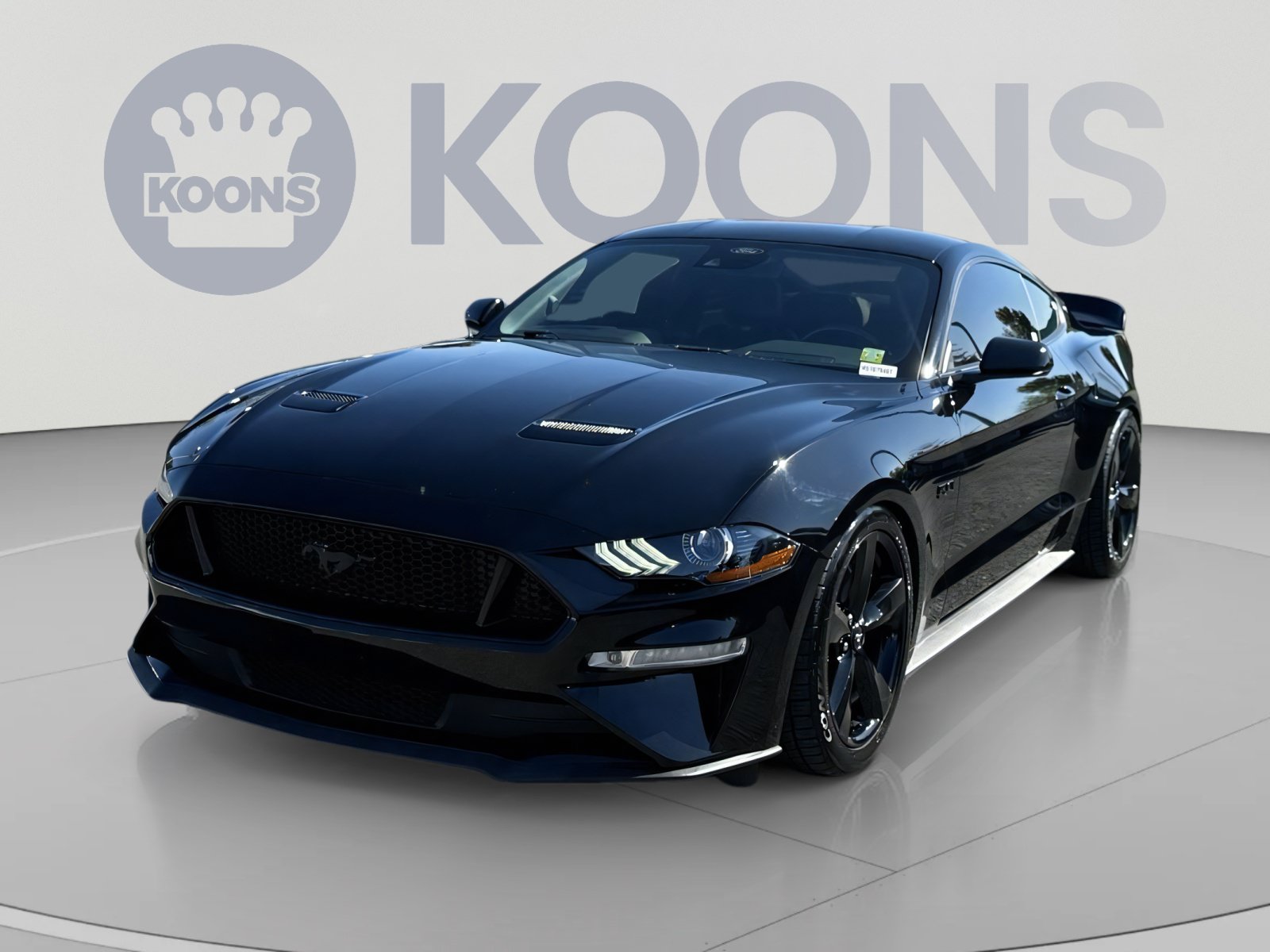 Used 2021 Ford Mustang GT Premium w/ Black Accent Package RWD image 5