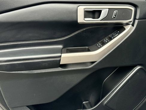 Used 2023 Ford Explorer XLT w/ Equipment Group 202A image 14