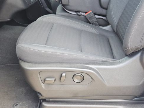 Used 2025 Chevrolet Tahoe LS RWD image 21