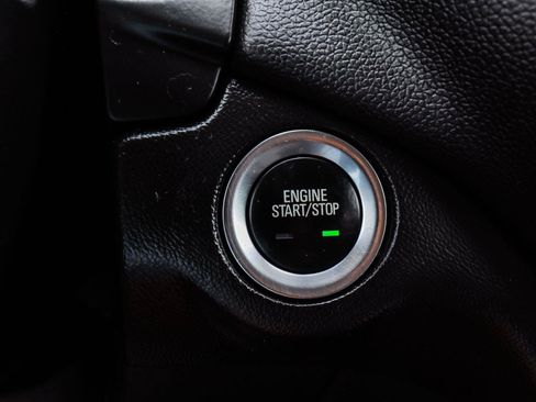 Used 2021 Chevrolet Equinox LT FWD image 12