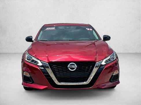 Used 2022 Nissan Altima 2.5 SR FWD image 3
