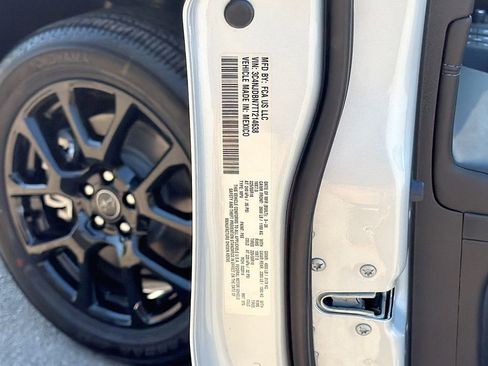 New 2026 Jeep Compass Latitude AWD/4WD image 41