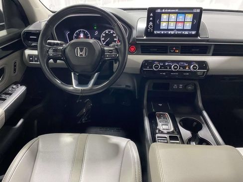Used 2024 Honda Pilot EX-L image 9