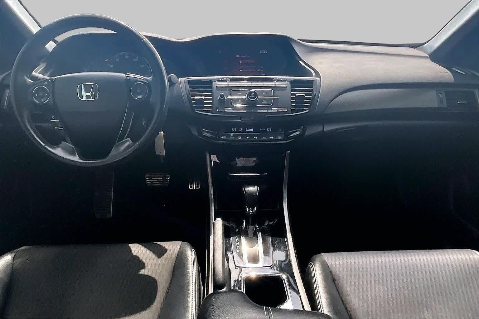 Used 2016 Honda Accord Sport image 14