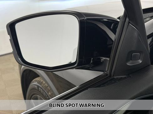 Used 2023 Acura MDX SH-AWD image 5