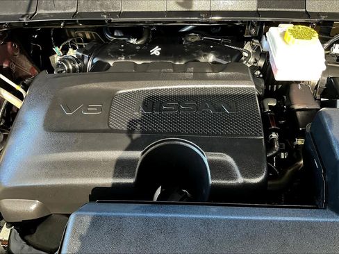 Certified 2024 Nissan Pathfinder SL image 31