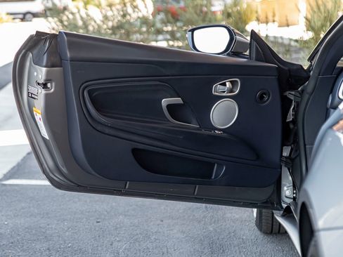 Used 2021 Aston Martin DB11 Volante image 14