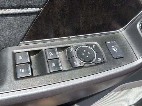 Certified 2025 Ford F350 Lariat AWD/4WD image 21