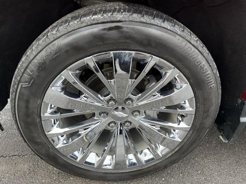 Used 2023 Chevrolet Silverado 1500 LT w/ Leather Package image 13