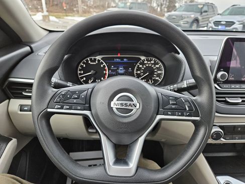 Used 2022 Nissan Altima 2.5 SV image 12