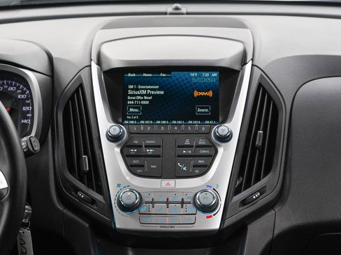 Used 2017 Chevrolet Equinox LT AWD/4WD image 15