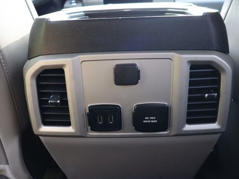 Used 2019 Ford F150 Lariat AWD/4WD image 48