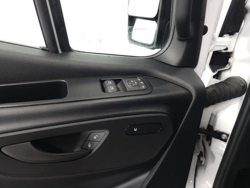Used 2025 Mercedes-Benz Sprinter 2500 image 6