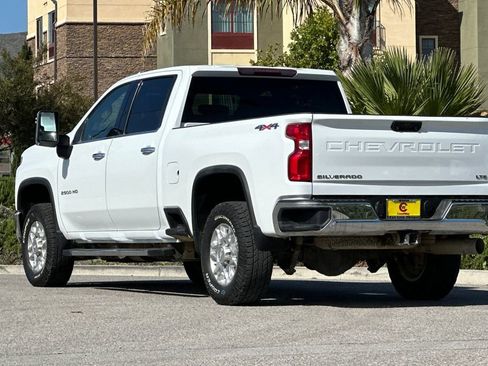 Used 2020 Chevrolet Silverado 2500 LTZ AWD/4WD image 5