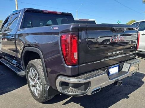 Used 2023 GMC Sierra 1500 SLT w/ SLT Premium Package image 4