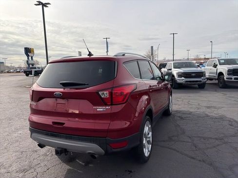 Used 2019 Ford Escape Titanium image 6