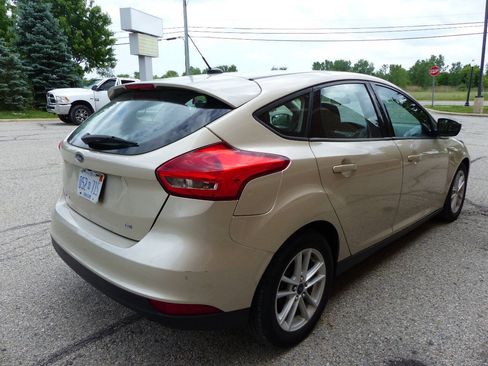 Used 2018 Ford Focus SE FWD image 11