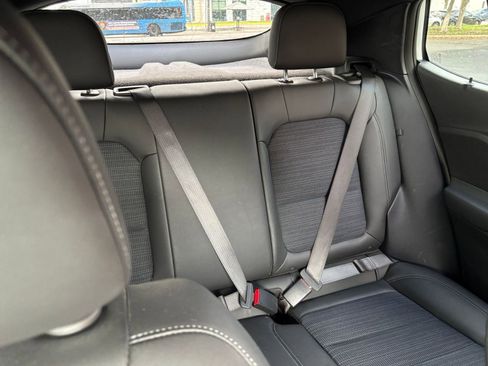 Used 2025 Buick Envista Preferred image 32