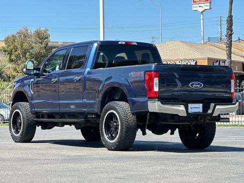 Used 2019 Ford F250 XLT AWD/4WD image 3