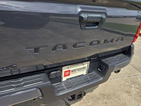 Certified 2026 Toyota Tacoma SR5 AWD/4WD image 10