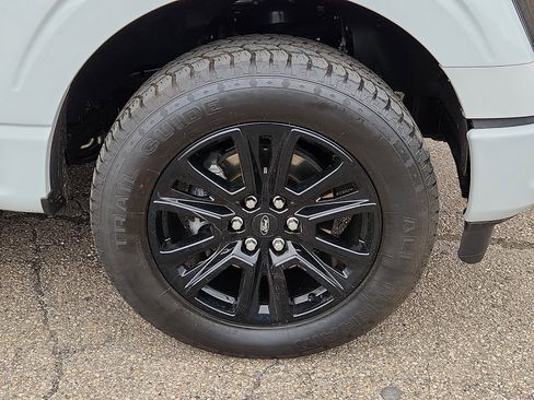 Used 2024 Ford F150 Platinum AWD/4WD image 8