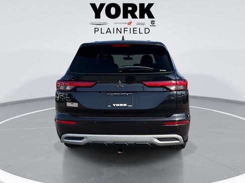 Used 2024 Mitsubishi Outlander SE Black Edition AWD/4WD image 6