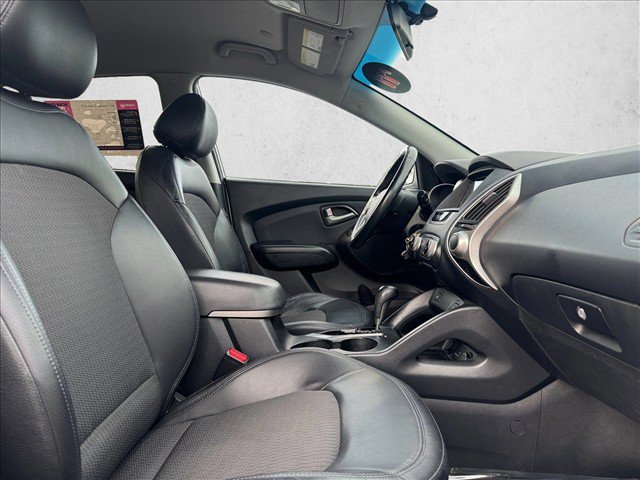 Used 2011 Hyundai Tucson GLS w/ Navigation Pkg 2 AWD/4WD image 20
