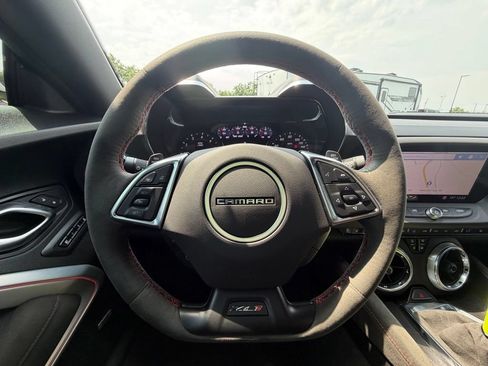 Used 2019 Chevrolet Camaro ZL1 RWD image 9