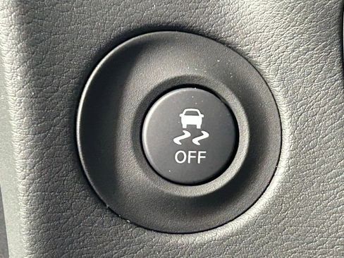 Used 2025 Nissan Z Performance w/ Floor Mat Package image 28